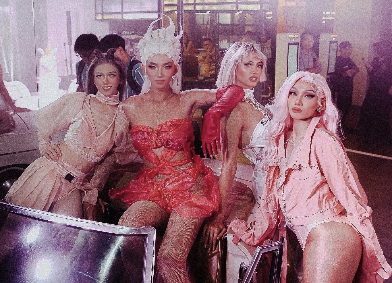 Haus Of Valentien Và Bản Guest Mix Chúc Mừng Tháng Tự Hào